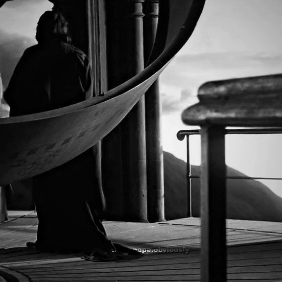 Wrap me up in that cloak. #snaddy #snape #snapetok #severus #severussnape #snapeedit #professorsnape #professorseverussnape #snapeseverus #harrypotter #slytherin #hp