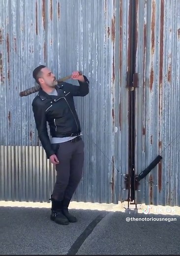 Well excuse me all over the place! Video contains props #twdnegansmith #twdset #thewalkingdeadparody