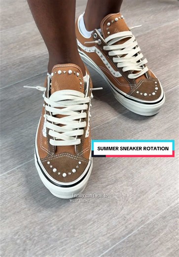 The new Vans Pearlized Vintage Cocoa😍 #sneaker #vans #streetwear @vans @Selfridges