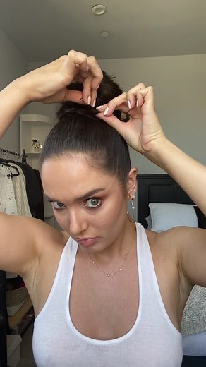 Easy Messy Bun Tutorial for Straight Hair | Hair Hack