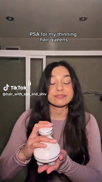 Scalp massaging stimulates the hair follicles and encouraes hair growth 🙌