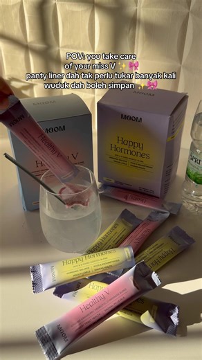 Girls… kalau selalu rasa tak selesa, lembap atau kurang confident — mungkin badan tengah bagi hint kena jaga dari dalam 👀 Saya dah lama amalkan cranberry probiotic ni sebab dia bantu seimbangkan dalaman & jaga kesegaran miss v ✨ bukan instant magic, tapi bila konsisten memang rasa beza. Self-care bukan manja — ini maintenance 😉 siapa nak jaga dari awal, boleh add je dalam routine harian 🤍 #moomhealthyv #tiktokbazarramadhan
