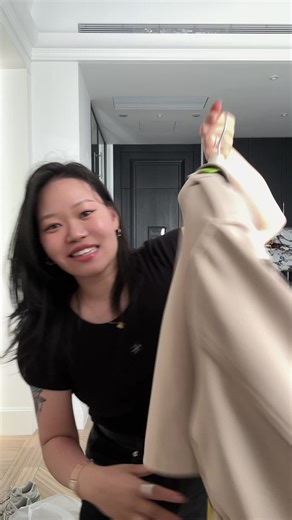 It’s so cute wth?! #13demarzo #shanghai #china #trenchcoat