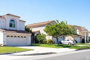 Living in the Pomona East Neighborhood of Pomona, CA