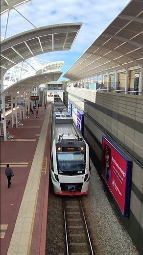 Transperth B Series: 117/? Joondalup Station