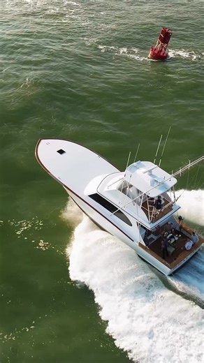 73 boat fishing the on the 3rd day of the Mid-Atlantic 500. Catch 23 currently on top of the leader board with 900 Points! Hurricane Erin slowly creeping up the coast and bringing hungry bites! She's forecasted to bring 20' swells Thursday-Friday. 🎥 @officiallyoffshore _______________________________________ #officiallyoffshore #MA500 #midatlantictournament #sfc #hurricaneerin #nj #whitemarlin #ocmd #sportfishing | Offshore Media