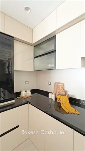 Elegant Modern Kitchen Design with Stylish Cabinets & Smart Storage