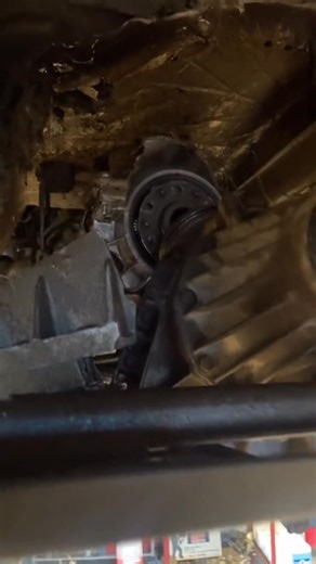 #trading #sticker #fblifestyle148_I wish all transfer cases had this style of sight glass. It makes checking the level so much easier #alberta #mechanic #ram @performancetransllc | Alberta Tech