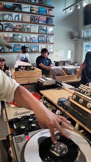 Nice Sound: In-Store Vinyl set @ags.honolulu 1) Untitled @black_milk 2) Think Twice - J Dilla (@dj_muro KG Mix) One of my favorite vinyl sets at one of my favorite shops @ags.honolulu For the full mix along with 100 hours of mixes & playlists join @adjnamedflow Patreon 🔗 in bio @technics_global @ecler_dj @ortofon_dj @osmo_global @osmo_global #whosampledit #whosampled #adjnamedflow #flowsloops #originalsample #vinyl #records #vinylcommunity #vinyladdict #vinylcollection #vinylrecords #recordcoll