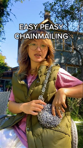 13K views · 20 reactions | For pure vintage vibes! Buzzfeed producer Sakura (@cucumbrane) shows us how to make a purse out of soda tabs. Save this for future reference! | BuzzFeed | Facebook