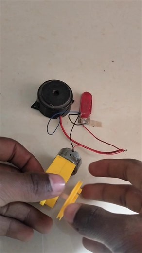 This project demonstrates a Gear Motor Controlled Buzzer and Light System where a single gear motor mechanically triggers both a buzzer and a light indicator. The system converts rotational motion into an alert mechanism for basic automation and signaling applications. It showcases the integration of electromechanical components for practical control systems.#GearMotor #BuzzerSystem #LightIndicator #Electromechanical #AutomationProject #EngineeringProject #EmbeddedSystems #ControlSystem #Mechatr