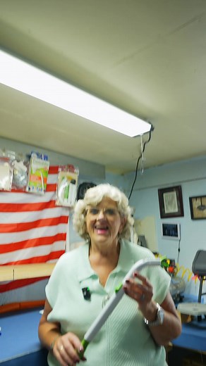 1K views · 52 reactions | Reaching to wipe shouldn’t be painful. FreedomWand is a simple hygiene aid that helps you stay clean, comfortable, and independent. | FreedomWand | Facebook