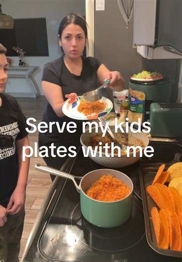 Serving Dinner Plates for Kids