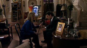 Arriaga y Victoria ya no pueden callar sus sentimientos y se confiesan su amor, aunque saben que es imposible y prohibido 💔 Disfruta #AmoresVerdaderos de lunes a viernes, a las 12:35 p. m. / 8:45 p. m. MEX por tlnovelas 📺 | Las Estrellas