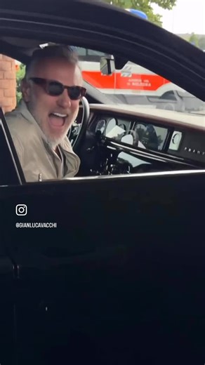 GianlucaVacchi-Slovakia 🇸🇰 on Instagram: "Life is beautiful💚❤️ #gvlifestyle #myidolgv -My Hastag Slovakia🇸🇰 ############################ -Kto miľuje môj Fan Page pridaj sa k nám.♥️ ⬆️⬇️💓 - If you like my fan page, join us. thanks to all of you. ♥️ ############################ #italy#slovakia#venezuela#summer#love#gym#miami#bologna#russia#gianlucavacchi#raffaellazardo#sharfonseca#tiktok#trending#miamibeach#luxurylife#music#dance#follow#танцы#москва#challenge#follow4follow#GS#beautiful#li