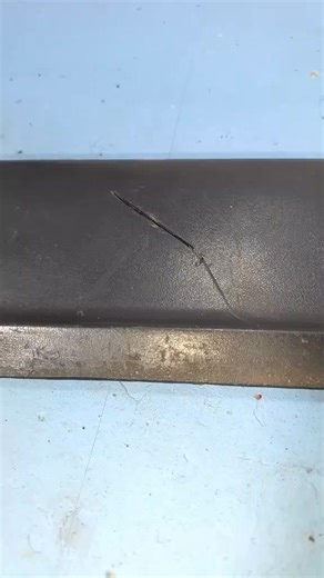 Ingenious Method for Repairing BrokenPlastic Using Just a Torch and a Piece of Wire #plastic #repair #tips #tricks #skills#howto | Moment sympa