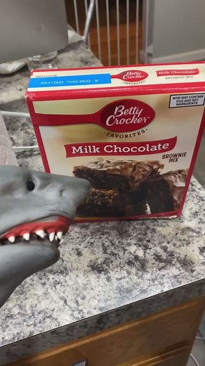 CAKE! #foryou #foryoupage #sharkpuppet