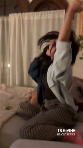Rachel dancing to Céline Dion’s ‘That’s The Way It Is’ via mariss_bliss:
