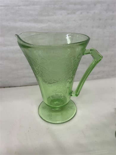 Vintage Depression Era Hazel Atlas Florentine Poppy UV Reactive Uranium Green Glass Pitcher - Etsy Canada