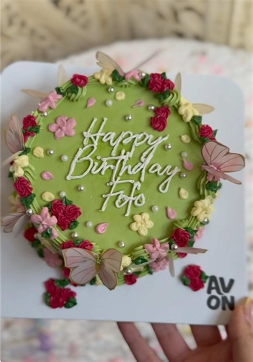 Avon Cake على TikTok