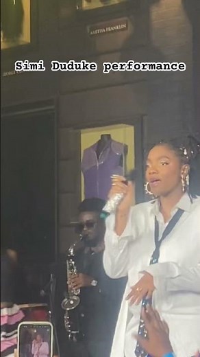 Simi performed Duduke at her concert #simi #adekunlegold #love #dance #viral #movies