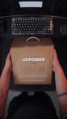 C400 Portable Power Station with 40W Solar Panel,256Wh LiFePO4 Battery Backup,400W AC Output (800W Surge),Solar Generator for Camping,RV,Emergency Power