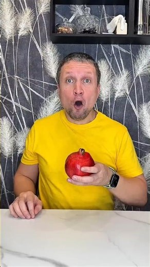 चंपक ने अनार को तोड़ दिया 🍑📱~mini wood toy/hand craft skills/wood working arts~#shorts