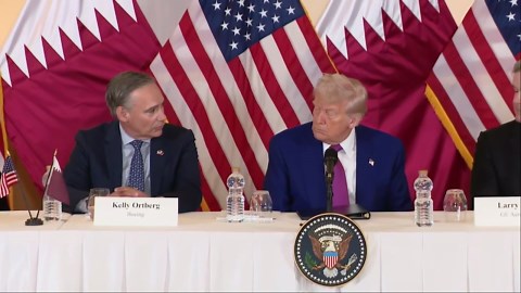 Boeing CEO, GE Aerospace CEO celebrate historic plane order