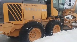 2.1K views · 48 reactions | Traffic on Jammu-Srinagar highway, the only surface link connecting Kashmir with the outside world, has been partially restored, officials said on Thursday. | Kulgam News | Facebook