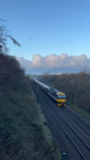 Class 57 #train #railwaycontent #railway #trainspotting #wcml #class57