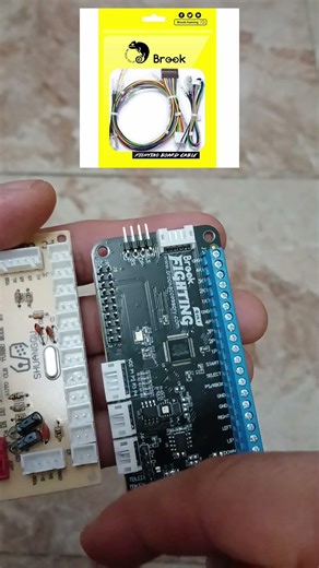 مقارنة احترافية بين Brook Universal و Zero Delay