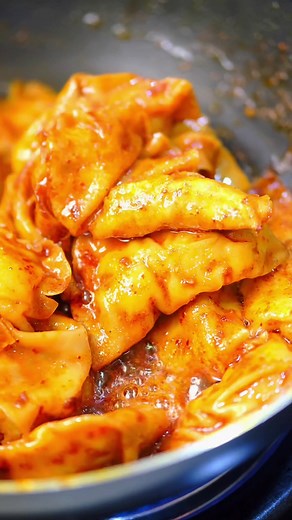 Pangsit Coli Keju @NYAI MERCON enak bettt! #nyaimercon #pangsitnyaimercon #pangsitnyaindonesia #pangsittulangrangu #menuviral #CapCut