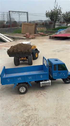 Fun remote control loader and remote control forklift