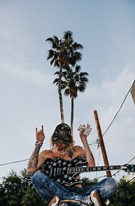 Jeris Johnson releases “Going Ghost” track/visual