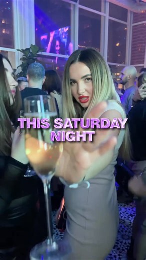 VSE SVOI CHICAGO🍸🌃 on Instagram: "🔥Уже в эту субботу! Главная рождественская rooftop-вечеринка в европейском стиле в самом центре Чикаго!🥂 🍸VSE SVOI CHICAGO, 12/27 (Sat) — «CHRISTMAS ROYALE» 🎄👑 DEC 27th — SATURDAY ⏰ 10PM – 2:30AM 🎟️ Билеты и бронирование столов доступны — ссылка в нашем профиле! Дорогие друзья, погрузитесь в ночь чистого праздничного гламура — VSE SVOI CHICAGO приглашает вас на CHRISTMAS ROYALE, самое элегантное рождественское торжество в европейском стиле в городе. Всег