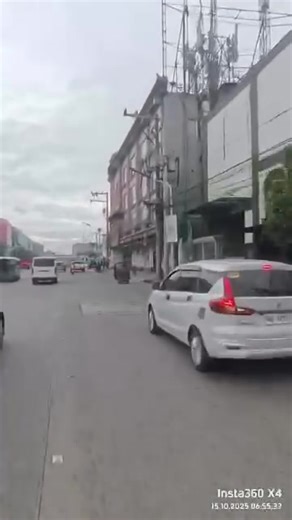 Dramatic Footage Emerges of Hit-and-Run Incident A disturbing incident was caught on camera along EDSA near Roxas Boulevard, showing a white Ford Ranger hitting a motorcycle carrying a child. The footage reveals the driver's alarming lack of concern as they attempted to flee the scene despite being blocked by other vehicles. The motorcycle rider and the child were reportedly shaken but managed to survive the ordeal. Witnesses described the harrowing moment when the Ford Ranger hit the motorcycle