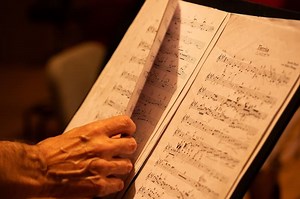 ¿Cómo leer las partituras de piano? - La Touche Musicale