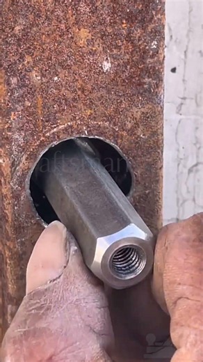 How to Use a Slide Hammer Screw Extractor