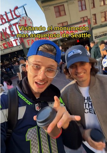 Así es el Gum Wall en Seattle 😳👀 que asco JAJA