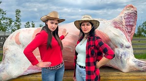 #recipe #steaks #mutton Hello to all subscribers and viewers of the channel! In this video, we will carve up a whole sheep for our grand dinner! You will see legs baked directly underground, rib steaks on a campfire and much more! Be sure to stay with us until the end of the video! Don't forget to leave comments, like and of course subscribe to the channel so that you don't miss anything! Bon appetit everyone and see you in the next video! | Victoria in the kitchen