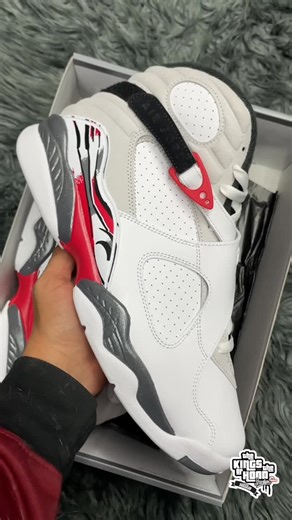 The Kings Of The Hood on Instagram: "AIR JORDAN 8 “BUGS BUNNY” 💰Precio: $5,899mx Tallas: 26cm 26.5cm 27cm 27.5cm 28cm 28.5cm 29cm 29.5cm 👟Caja: shoebox #streetwear #streetstyle #streetfashion #streetwearfashion #urbanstyle #drip #hypebeast #sneakers #outfitoftheday #ootd #outfitinspo #fashionstyle #mensfashion #styleinspo #fashionista #fashiongram #instastyle #instafashion #sneakerhead #streetwearbrand"