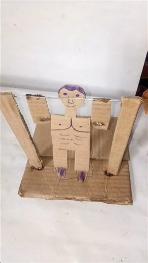 How to make a toy robot at home using a cardboard gym workout 💪 #Shorts #youtubeshorts #trending