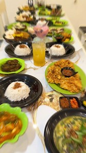 349K views · 3.6K reactions | King Tuna Resto, alamatnya di Desa Duano, Suwawa, pas di depan pintu gerbang SMA 1 Suwawa samping Toko central Plastik.. buka dari jam 10.00-00.00, info pemesanan 0822-1746-8804 #kingtuna #nasikuningmanado #rahangtuna #dadatuna #tinutuan #buburmanado #makanan #makanangorontalo #gorontalo #food #kuliner #kulinergorontalo #foodie #ellaarsyad | Ella Arsyad | Facebook