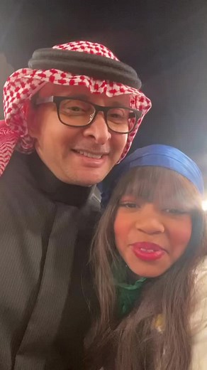 Capturing Cultural Moments: A Stylish Outdoor Gathering