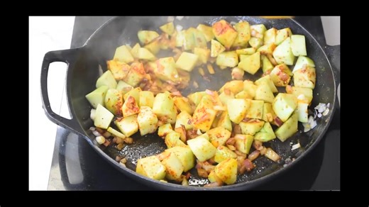 Spicy Pan Roasted Chayote Squash Spicy Pan Roasted Chayote Squash made with Chayote Squash, Kashmiri chili, cumin, and salt. Perfect as a side or even great as a taco filling. https://zestysouthindiankitchen.com/spicy-pan-roasted-chayote-squash/ | Zesty South Indian Kitchen