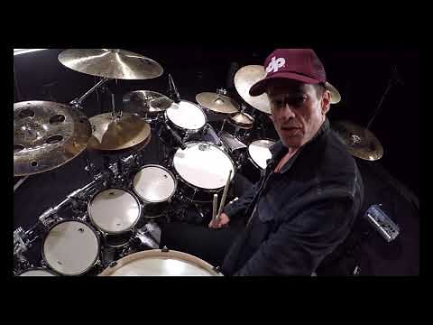 Thomas Lang gives you a tour of his carbon-fiber wrapped PDP Concept Series kit