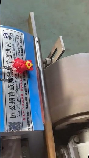 Pipe descaling machine, automatic pipe drawing machine