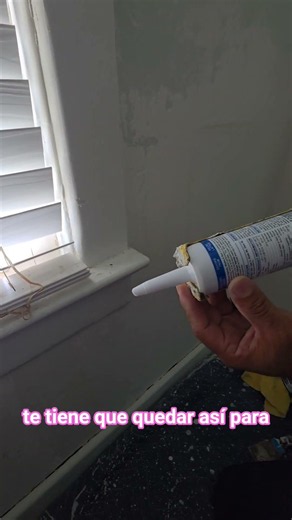 ​¿Por qué te queda MAL el CAULK? (Truco maestro) 🛠️