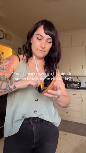 I mean can they? Im definitely not saying what I do is rocket science….. Could anyone do it? Probably, but it definitely takes some skill and lots of patience and trial and error. I’ve put a lot of work in learning the skill, have gone through a lot of trial and error that most people don’t have the patience for especially if you just want one tray for yourself. Spend the damn $30 and thank me later. 😂 And if you really love a witchy whimsy and spooky vibe and actually like supporting small bus