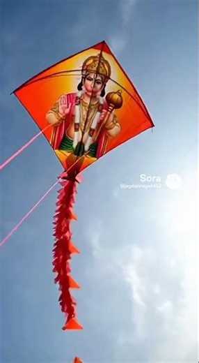 aaj me duniya ki Sabse Badi Hanuman ji ke photo Vali Patang uda 🙏 rha hu #viral #shortvideo #shorts